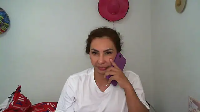 salome  milf online show from February 14, 3:41 am