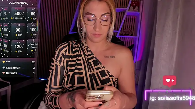 sofiah  online show from April 8, 5:26 pm