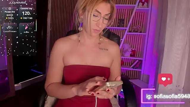 sofiah  online show from April 2, 4:26 pm