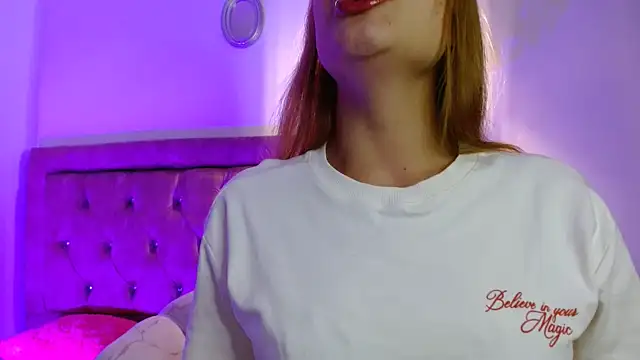 valentina white1 online show from May 19, 7:54 pm