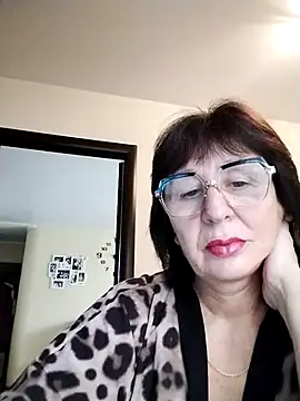 AlbinaXPretty online show from October 28, 9:48 am