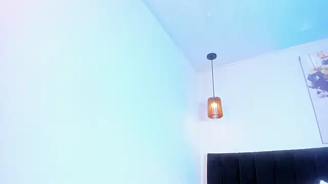 dolly zoe online show from April 20, 5:32 am