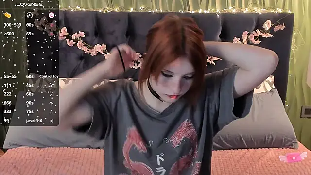 AliceLanley online show from October 10, 11:37 am