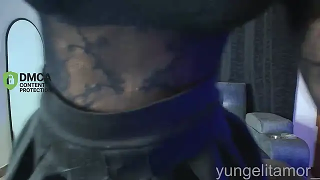 yungelitamor  online show from November 6, 6:30 am