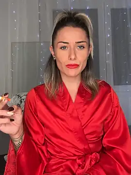 petrouchkaaa  online show from November 4, 9:09 pm