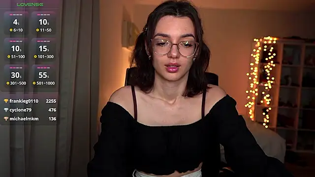 olivia jeas online show from February 11, 1:09 am