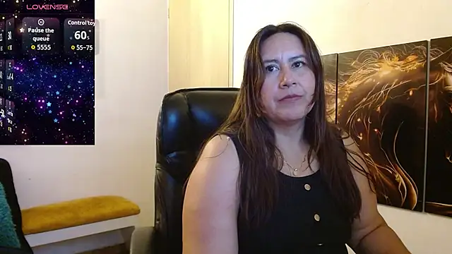 amalia brunette online show from February 25, 11:47 pm