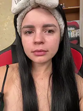 JuicyJess online show from November 13, 2:21 am