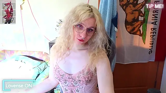 Lori Myaf online show from April 9, 1:49 pm