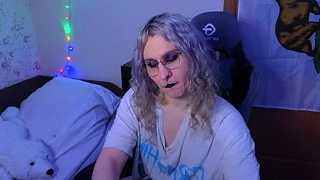 Lori Myaf online show from January 15, 2:01 pm