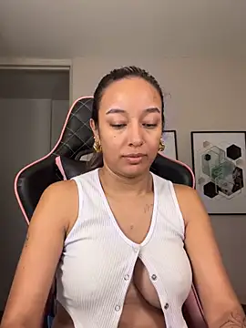 DianaHopson online show from September 17, 10:35 am