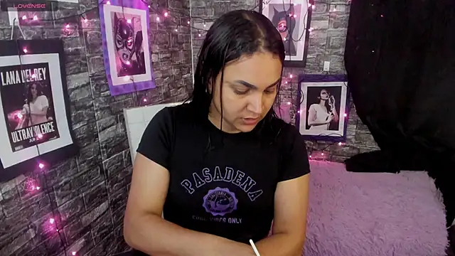 Andrys  online show from February 10, 9:07 pm