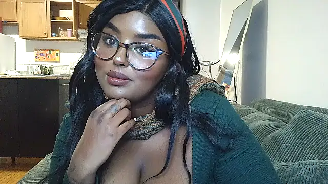 Snapshot of SiminFox chatting on October 6, 12:38 am SiminFox online show from October 6, 12:38 am