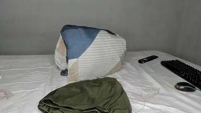 Snapshot of Jade_Dorthini chatting on September 27, 7:43 pm Jade Dorthini online show from September 27, 7:43 pm