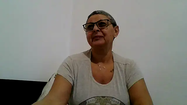 roseblak42 online show from December 3, 1:24 pm