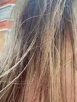  Abril-Office1 online show from October 7, 8:24 pm