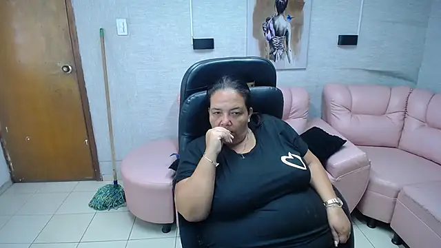 Penelope Nipples  online show from November 25, 12:18 pm