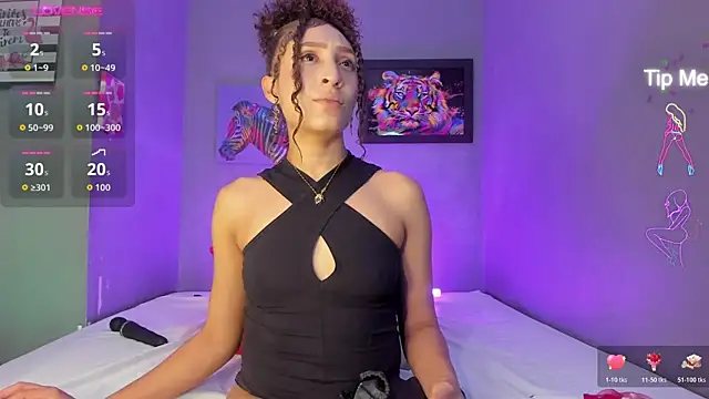 Snapshot of IsabellaSpencer chatting on October 20, 10:24 pm IsabellaSpencer online show from October 20, 10:24 pm