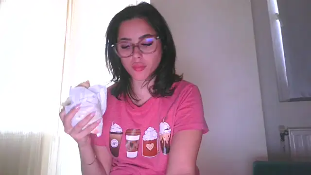 LovelyJulliette online show from October 26, 2:23 pm