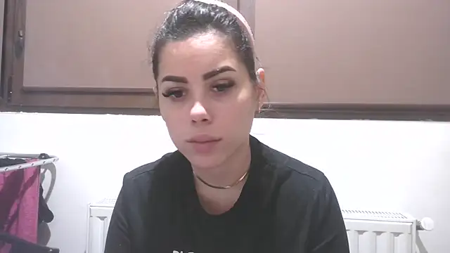 LovelyJulliette online show from February 7, 4:55 pm