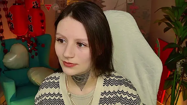 VeliraBraitberg online show from February 12, 1:02 pm