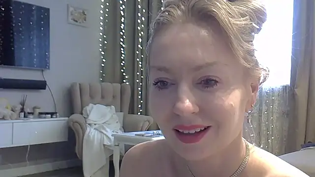 ZarinaSwift online show from January 12, 7:24 am