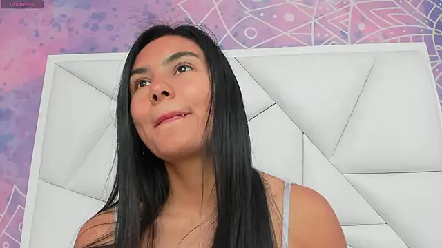 atilanadiaz7 online show from September 11, 5:35 pm