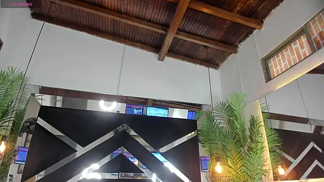 emily-fox online show from October 10, 12:10 pm