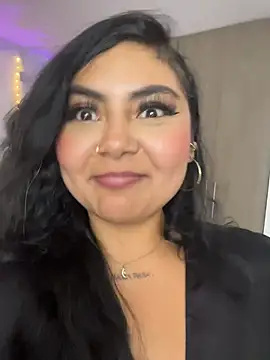 ItsEla online show from March 13, 2:29 pm