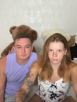 Snapshot of mia___mi chatting on September 29, 7:13 am mia mi online show from September 29, 7:13 am