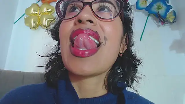 fantasty nylon online show from October 12, 7:27 pm