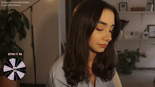 JulietteDee online show from February 10, 9:29 pm