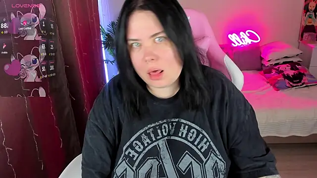 Akemi BBW online show from November 8, 4:39 am