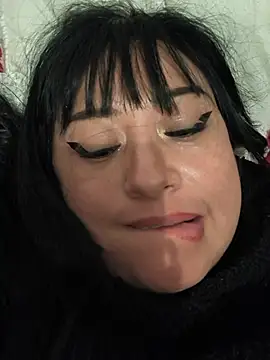 NaomiCamell online show from May 23, 5:39 am