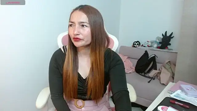 EVA GRAYS online show from February 2, 5:34 pm