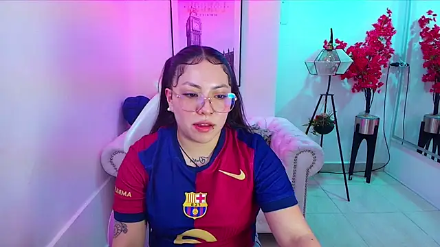 Snapshot of Isa_reel chatting on September 14, 12:36 pm Isa reel online show from September 14, 12:36 pm