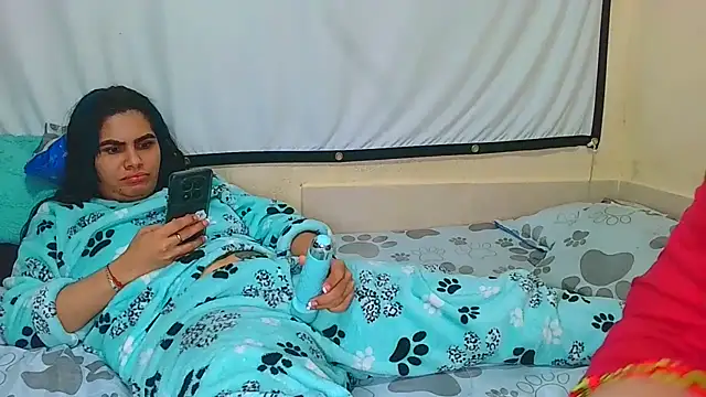 vanellope12 online show from July 25, 4:52 am
