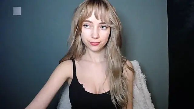 LuciaYoung online show from February 3, 3:06 pm