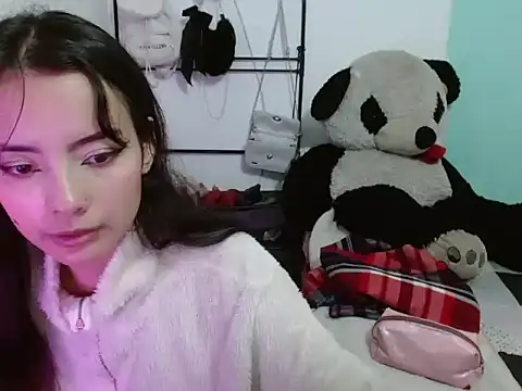 Snapshot of _annie_rosse chatting on October 6, 8:02 pm annie rosse online show from October 6, 8:02 pm