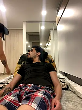 Snapshot of aangie__uwu chatting on October 27, 2:18 am aangie  uwu online show from October 27, 2:18 am