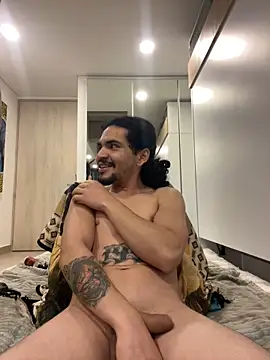 Snapshot of aangie__uwu chatting on October 22, 1:43 am aangie  uwu online show from October 22, 1:43 am