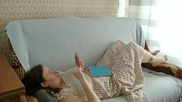 Snapshot of franceska_blue chatting on September 9, 1:55 pm franceska blue online show from September 9, 1:55 pm