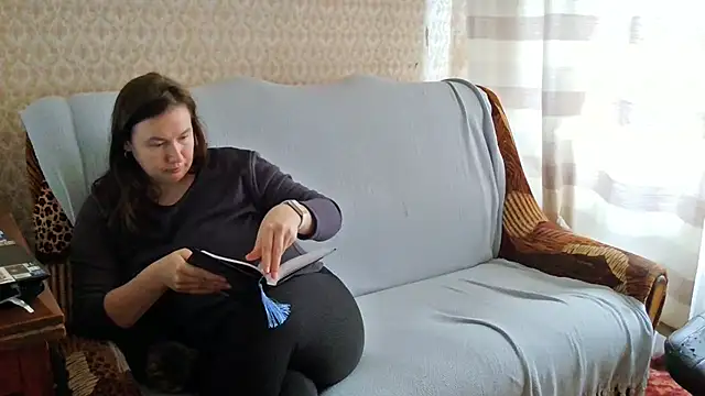Snapshot of franceska_blue chatting on September 30, 1:39 pm franceska blue online show from September 30, 1:39 pm