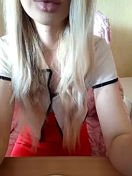 Snapshot of Elza_kom chatting on October 15, 4:37 am Elza kom online show from October 15, 4:37 am