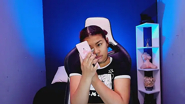 JadaRoberts online show from October 27, 12:22 pm