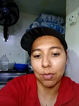 Snapshot of isa_loves_cum chatting on September 26, 3:04 am isa loves cum online show from September 26, 3:04 am