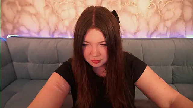 RosieMoons online show from December 1, 8:00 pm