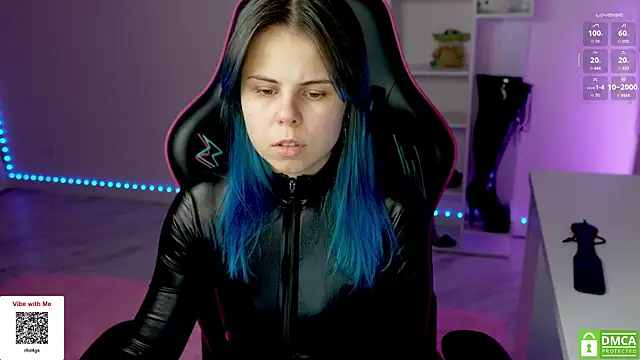 Latex Kitty online show from November 21, 4:20 pm