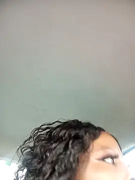 Snapshot of SloopyBarbie30 chatting on September 16, 2:25 pm SloopyBarbie30 online show from September 16, 2:25 pm