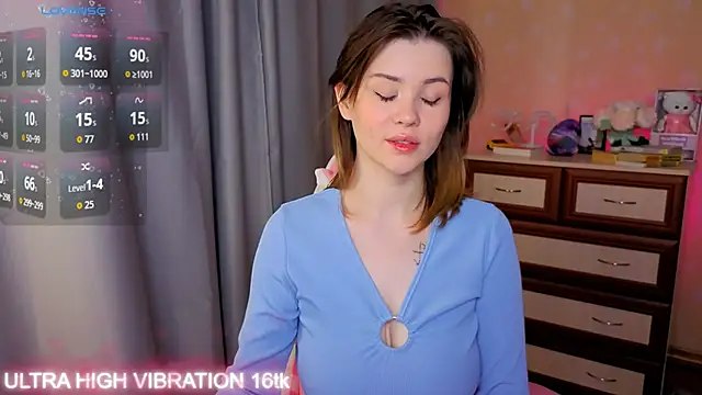 cutie mili online show from November 1, 8:18 am